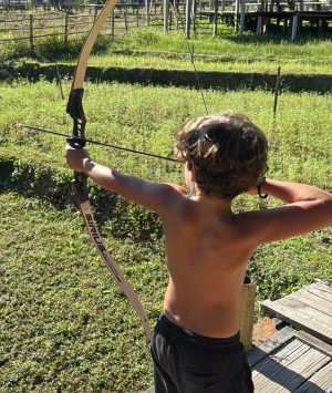 archery-kid-y1H3MtPa